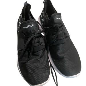 Nautica women’s  Black Athletic Sneakers excellent condition see pics ladies 9.5